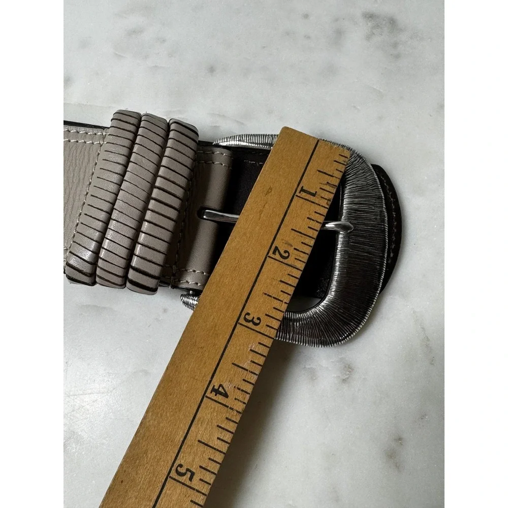 Chicos Wide Belt Womens L Taupe Gray Leather Silvertone Buckle Chic Classic Boho